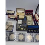 Collection of coinage, & boxed maundy money etc