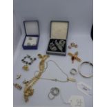 9ct Cameo ring & earings, qty of other jewellery & puzzle ring