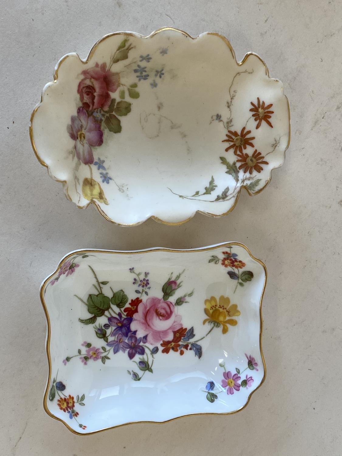 Large quantity of china and glass, to include, Royal Worcester blush, Crown Ducal, Doulton, Royal - Image 24 of 25