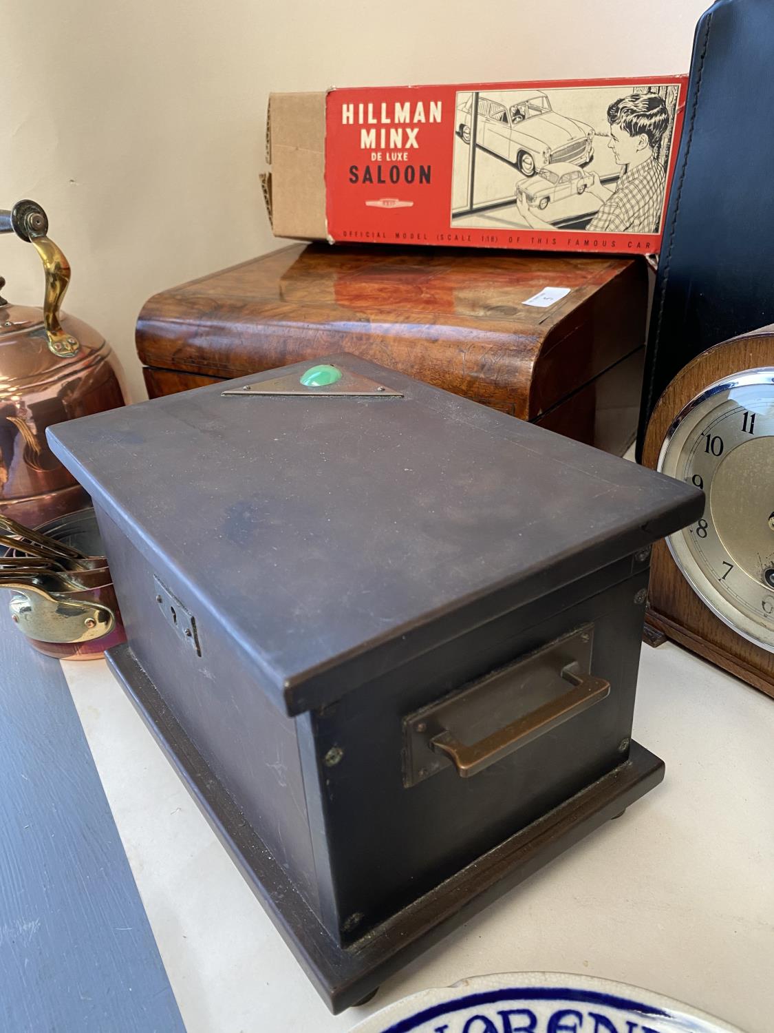 Qty of items to include: vintage telephone, brasswares, clock, Hillman Mix electric scale model, - Image 7 of 10