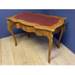 Good quality French Louis XVI style Kingwood writing desk with ornate brass mounts and tooled