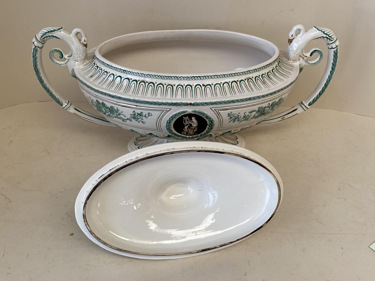 Large French early C19th French lidded tureen on a matching base by Veuve Perrin (1748-1803) - Image 7 of 8