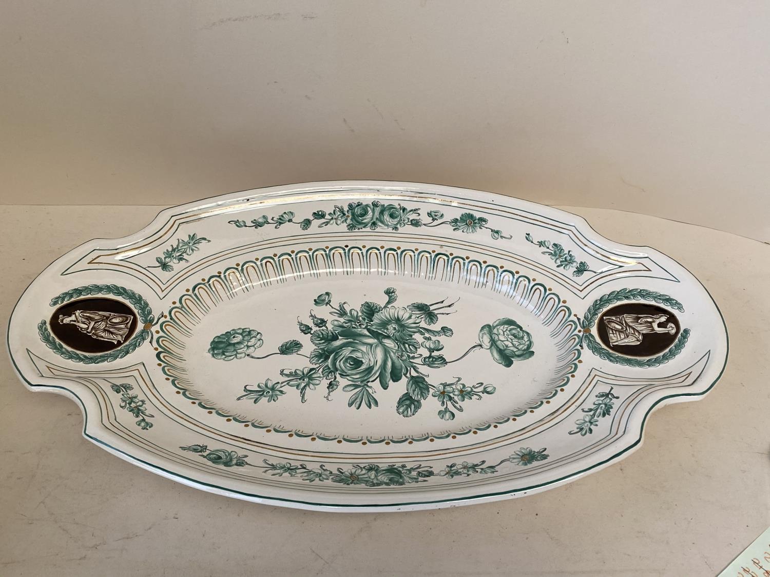 Large French early C19th French lidded tureen on a matching base by Veuve Perrin (1748-1803) - Image 4 of 8