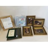 Quantity of decorative pictures of chickens, and picture frames