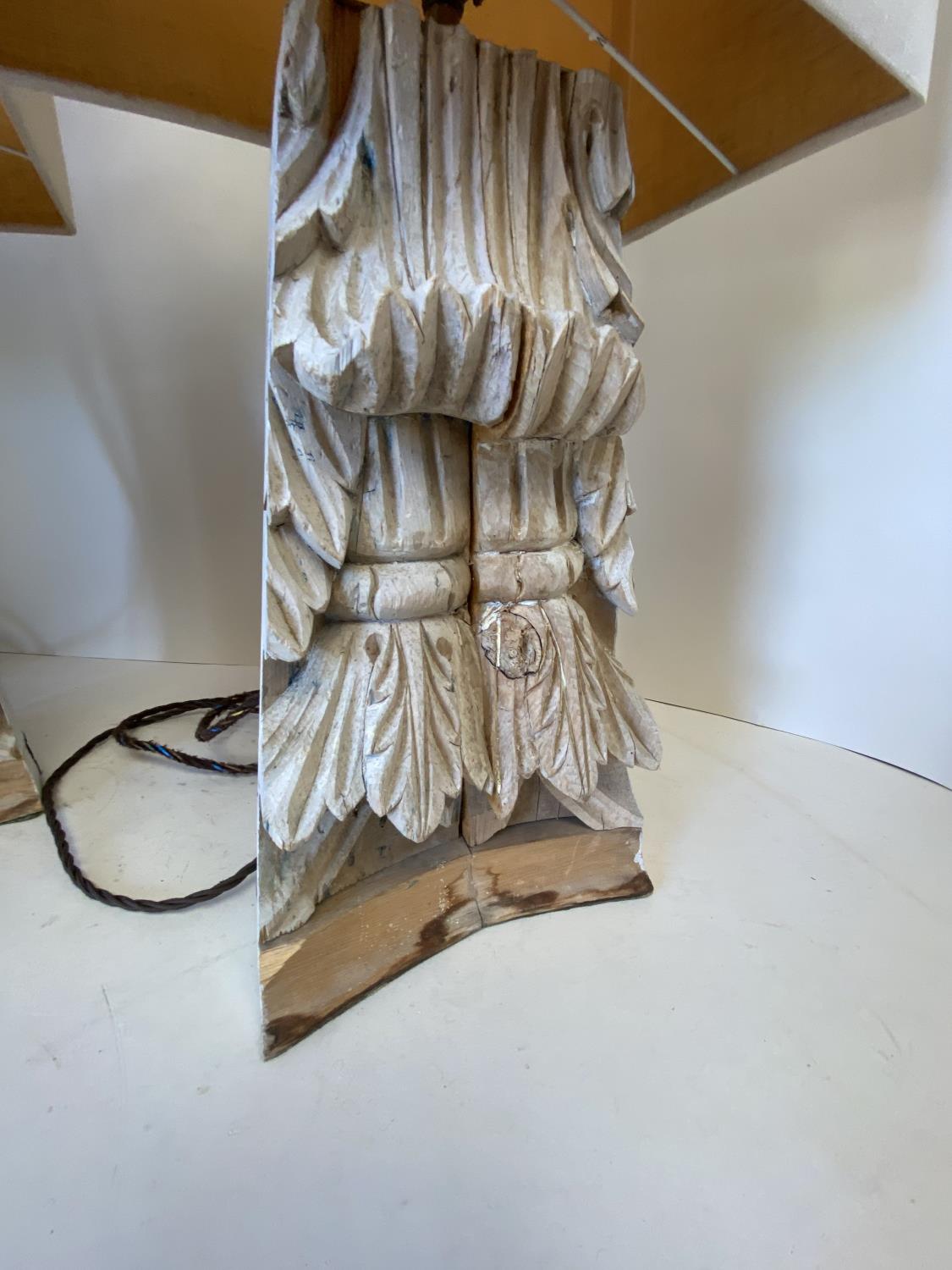 Pair of heavily carved wooden table lamps with rectangular canvas shades CONDITION: some wear - - Bild 2 aus 9