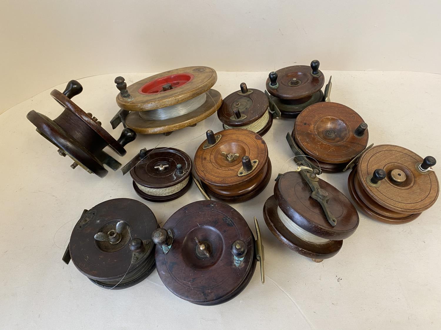 Collection of 10 vintage wooden fishing reels and a bakelite reel Allcock Aerialite, (11 in - Image 5 of 6