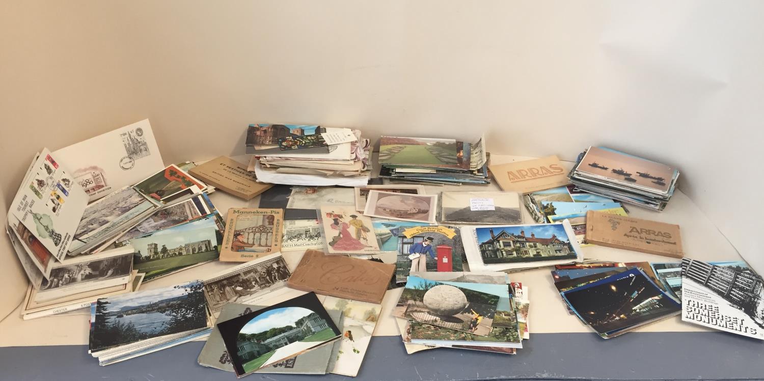 Quantity of postcards from around the world, C20th and possibly earlier, and to include Historical