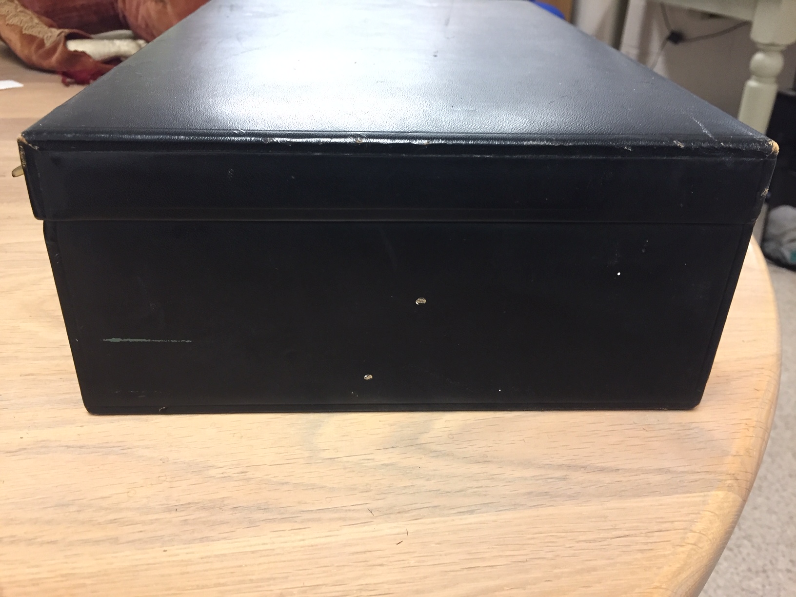 Black attaché case, with red fitted interior - Image 6 of 11