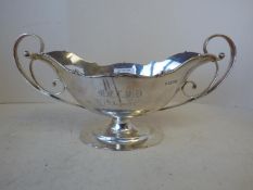 Hallmarked silver double lipped bowl, 19ozt London 1905 GJ DF, engraved