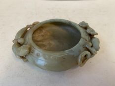Finely carved jade bowl with mythical serpents for handles, 10cm diam
