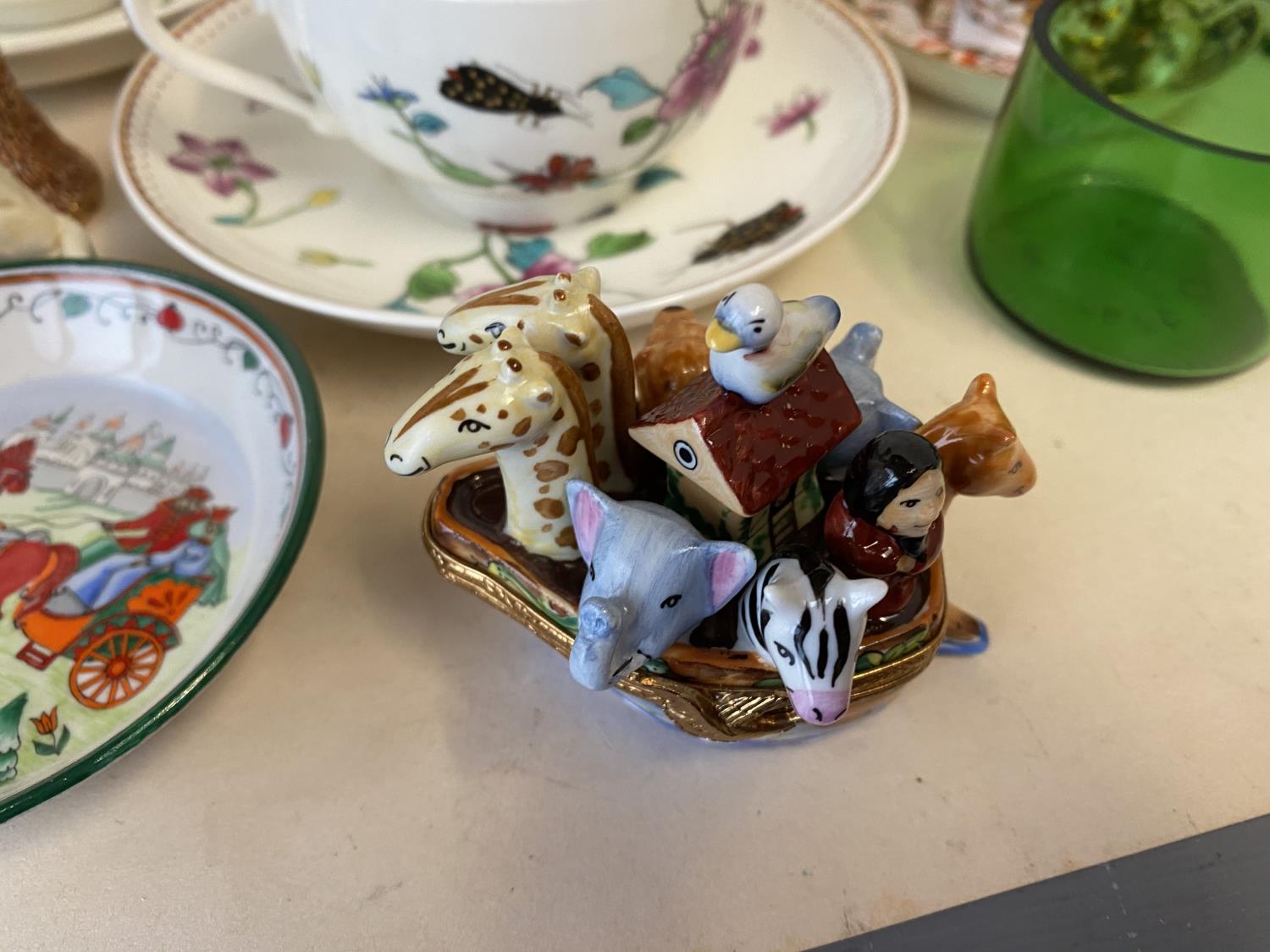 Royal Crown Derby 7 place coffee set, Meissen figurine & qty of other ceramics and glass CONDITION - Image 5 of 12