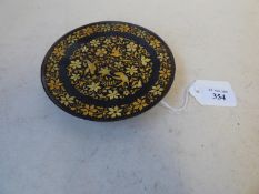 Circular Toledo dish with ornate gilded decoration depicting birds and flowers on 3 ball feet 14cm