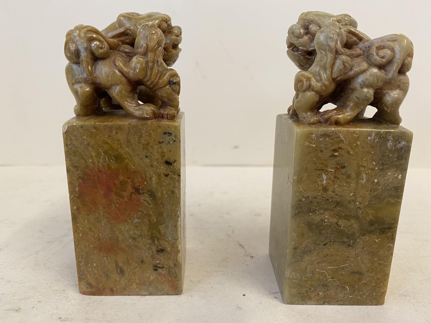 Pair of hardstone Chinese square seals, with Dog of Fo finials, 12 cmH - Image 6 of 10