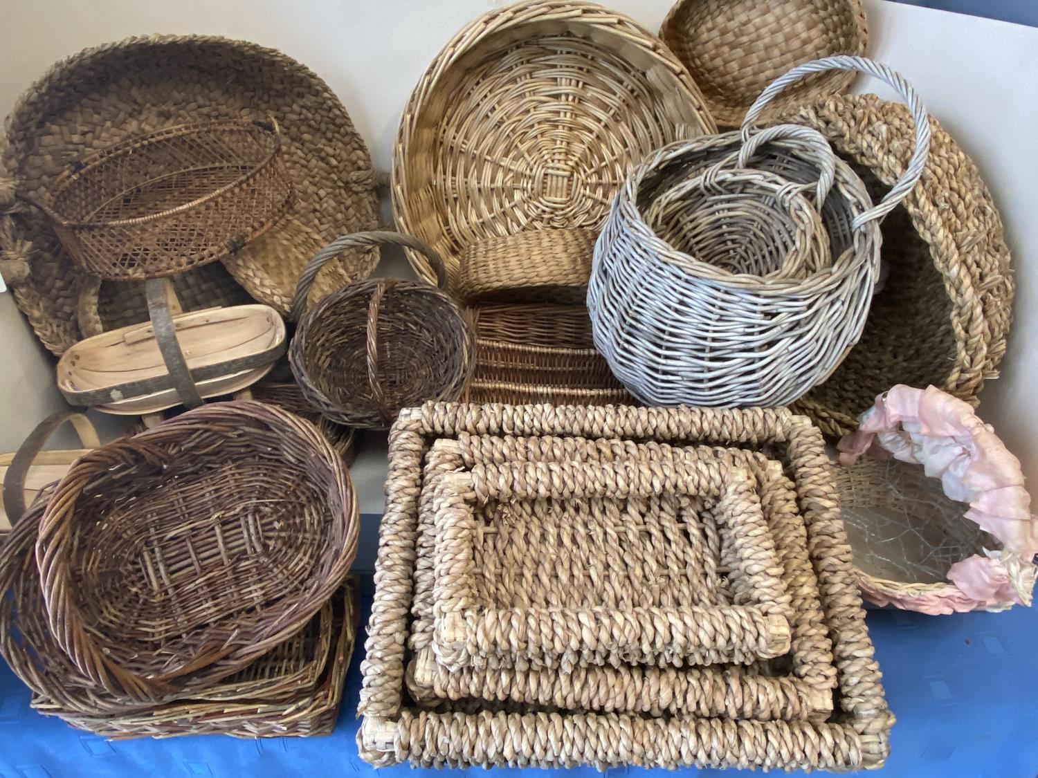 A quantity of various baskets (Condition: all from Country House clearance so all with general wear)