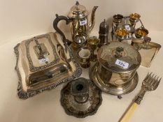 Quantity of EPNS, including oblong entrée dish and lid, biscuit barrel, coffee pot, Carrington,