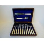 Cased set of 6 Hallmarked bladed fish knives and forks and servers
