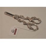 A pair of silver grape scissors, in the Georgian style, 3.6oz