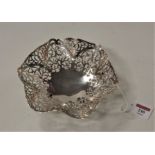 A George III silver bonbon dish, of pierced hexagonal form, 6.8oz