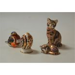 A Royal Crown Derby desk ornament in the form of a seated cat, having printed mark verso and gold