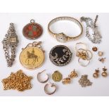 A bag of assorted costume jewellery, to include gold plated necklace, Sekonda lady's wristwatch,