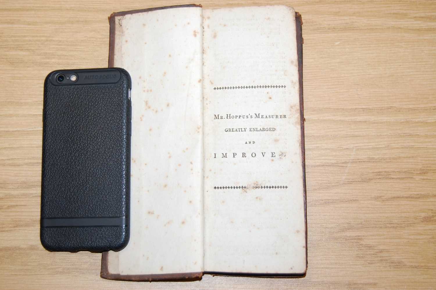 An early 19th century full leather bound volume 'Mr Hoppus's Measurer, Greatly Enlarged and - Bild 2 aus 6