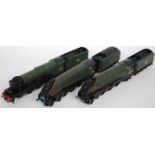 Three later series Hornby locomotives, all BR lined green livery, class A3 No. 60039 'Sandwich',