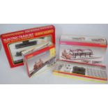 A Hornby selection R788 GWR Branch Passenger set appears complete (G-BFG, R8017 Track Pack C also