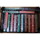 Large tray containing approx 45 bogie coaches, mixed makes, liveries and types (mostly G)