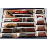 Tray containing 22 Trix Twin mostly post war wagons, a good selection (G)