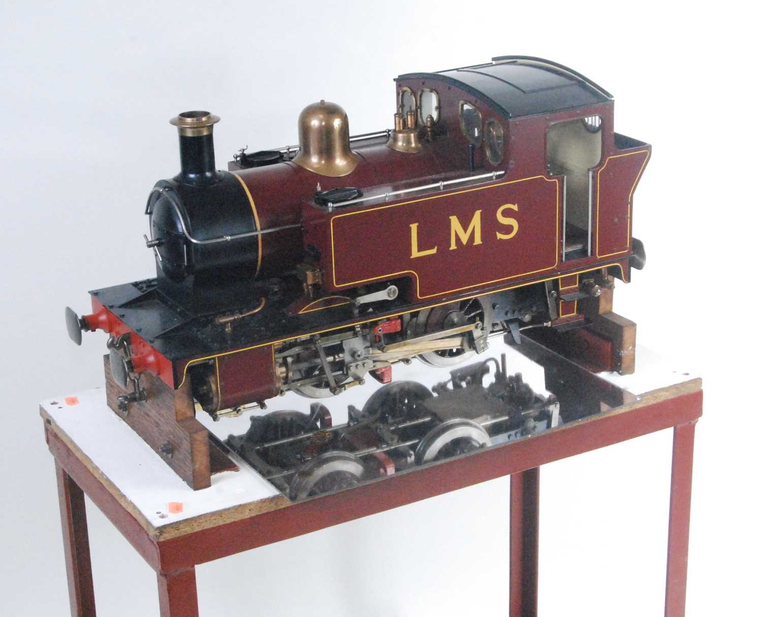 A very well-engineered 5" gauge 0-4-0T Chub locomotive by C.J. Kennion Brothers Castings, built to a - Image 7 of 7