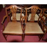 A set of six mahogany Hepplewhite style dining chairs having drop-in pad seats (4+2)