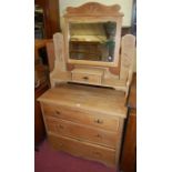 An Edwardian satin walnut swing mirrorback three drawer dressing chest, w.91cm