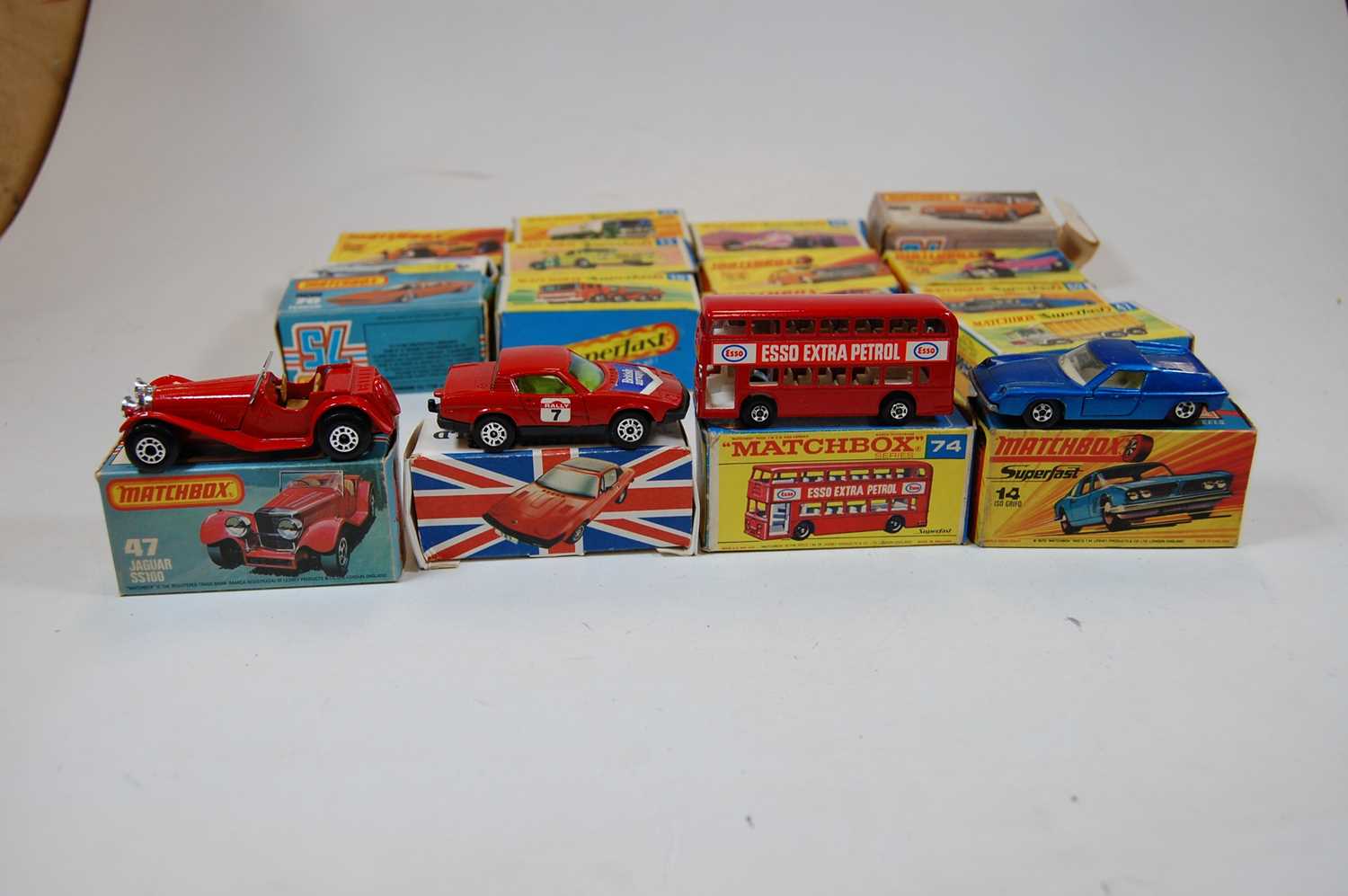 One box containing a quantity of Matchbox Superfast and other Matchbox diecast and a Spot-On by - Bild 3 aus 8