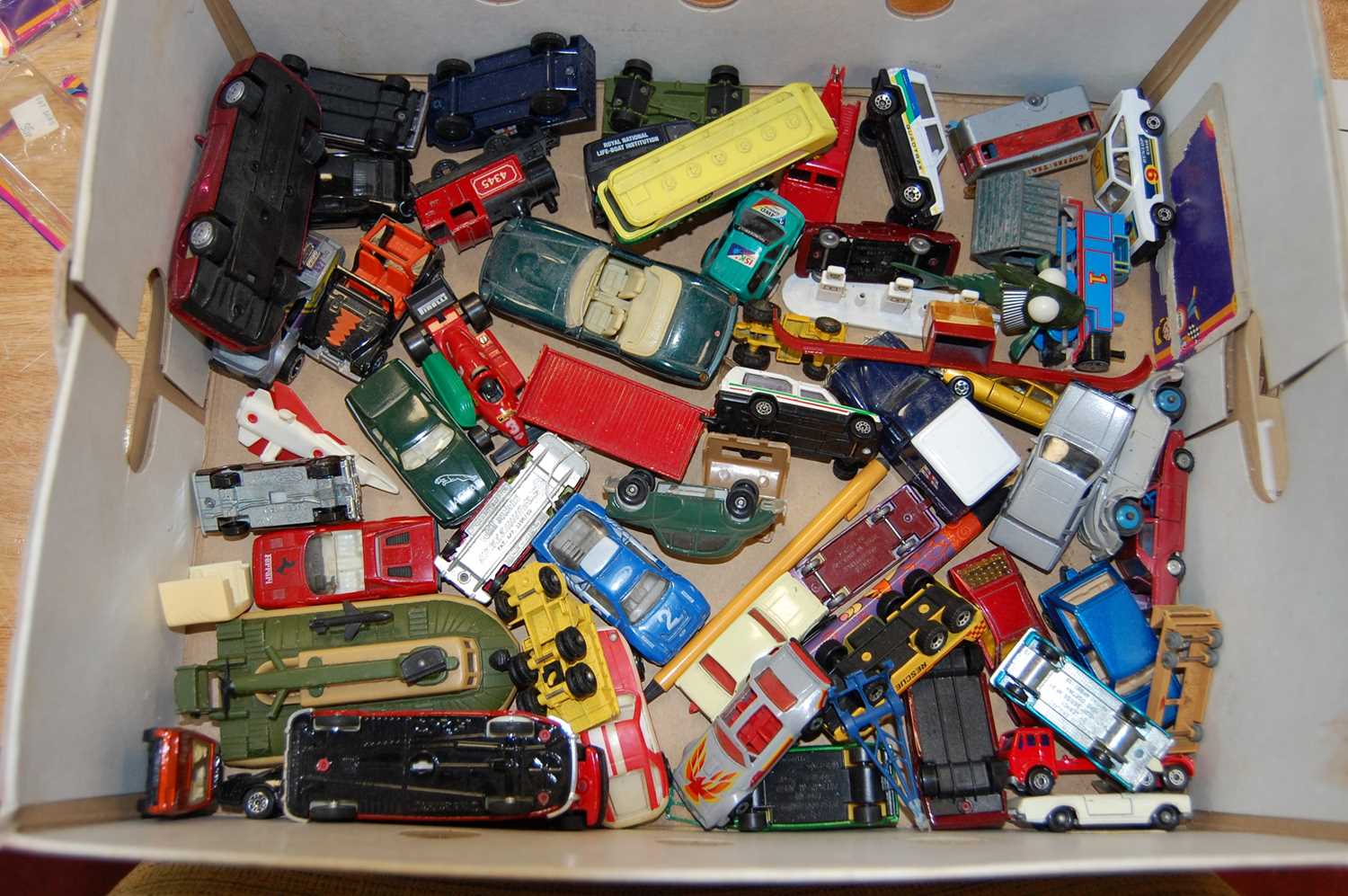 One box containing a quantity of Matchbox Superfast and other Matchbox diecast and a Spot-On by - Bild 8 aus 8