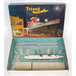 A Triang Ships model No.M892 The SS United States presentation gift set, appears as issued in the