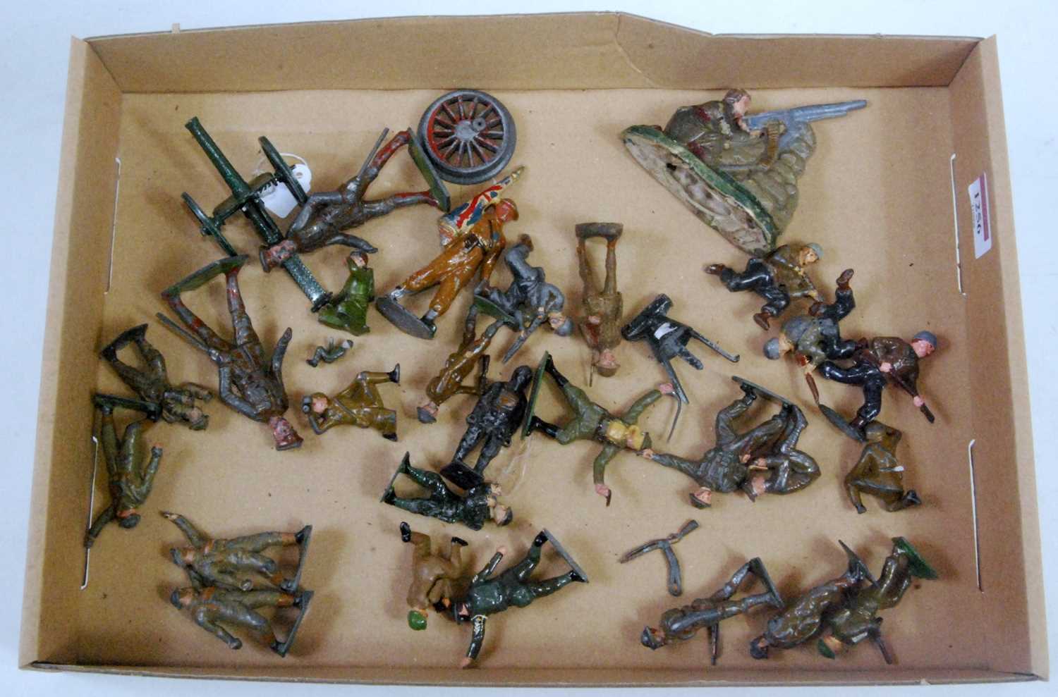 One tray containing a quantity of mixed lead hollow cast and composition military figures and