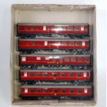 Five Hornby Dublo Super Detail maroon coaches: 4071 restaurant car, items on chassis highlighted