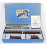 EDP2 Hornby Dublo 'Duchess of Atholl' passenger set, loco corroded and with many chips (F),
