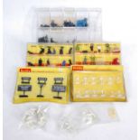 Hornby Dublo lineside accessories: blister pack 5025 grading and mile posts; 5037 blister pack