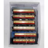 11 Hornby Dublo tinplate D11 coaches maroon and cream, condition various (F-E), two are boxed (BP)