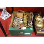 Mixed lot to include sundry plated wares to include goblets, loose flatware etc