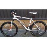 A Whyte 805x8 series gent's mountain bike, white colour scheme, with gel seatCondition report: White