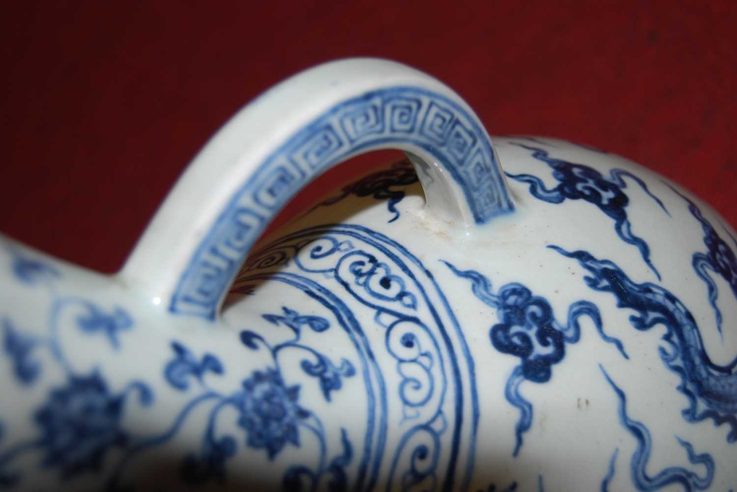 A Chinese export blue & white vase, with twin handles to the neck, decorated with a five clawed - Image 3 of 9