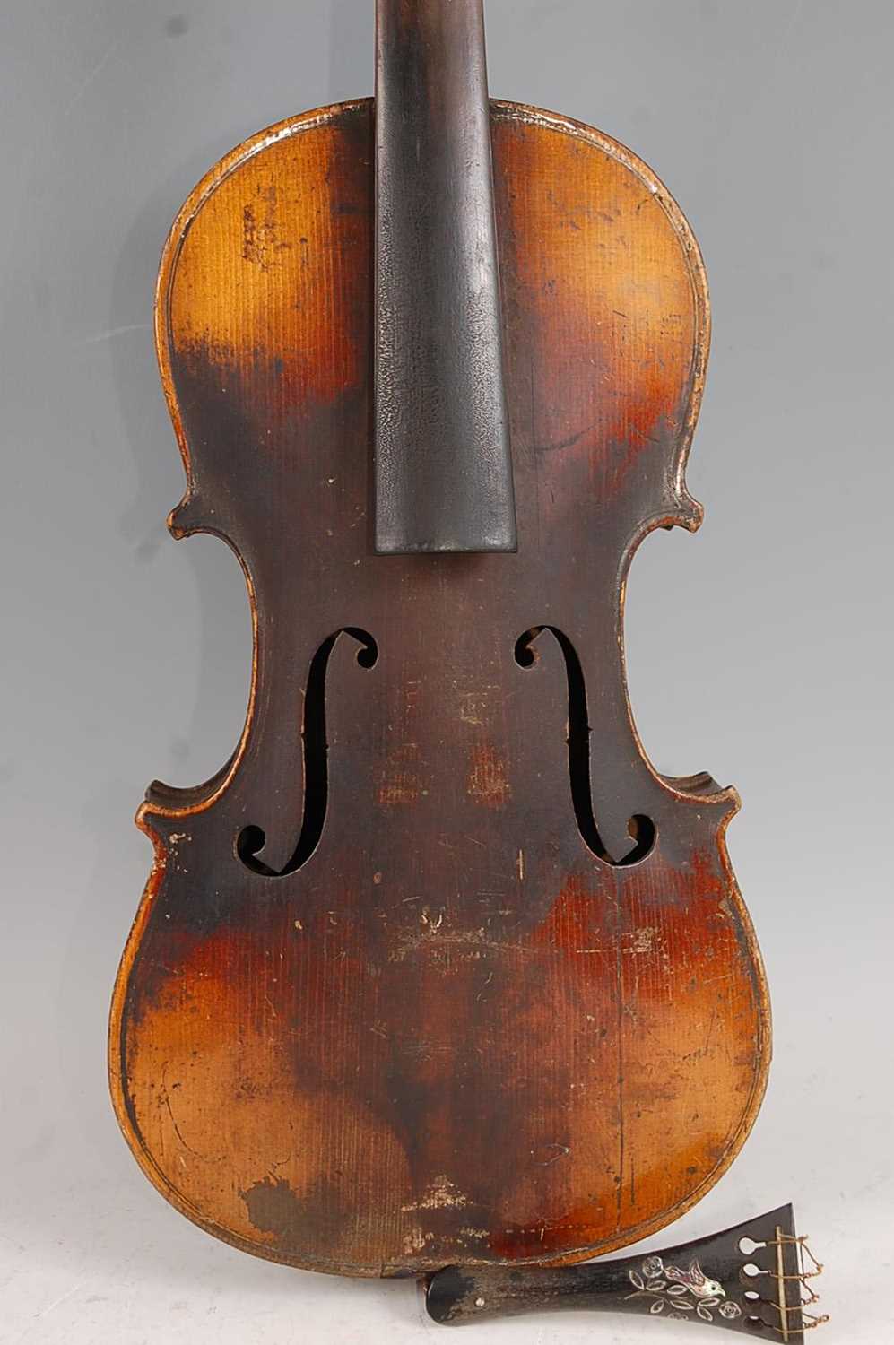 An Italian violin, having a two piece maple back with ebony fingerboard and mother of pearl inlaid - Image 2 of 12