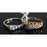 An 18ct gold diamond 5 stone ring, the graduated old cut diamonds in a claw setting, 2.7g, size J/K;