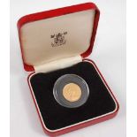 Great Britain, 1982 gold half sovereign, Elizabeth II, rev; St George and Dragon above date, in