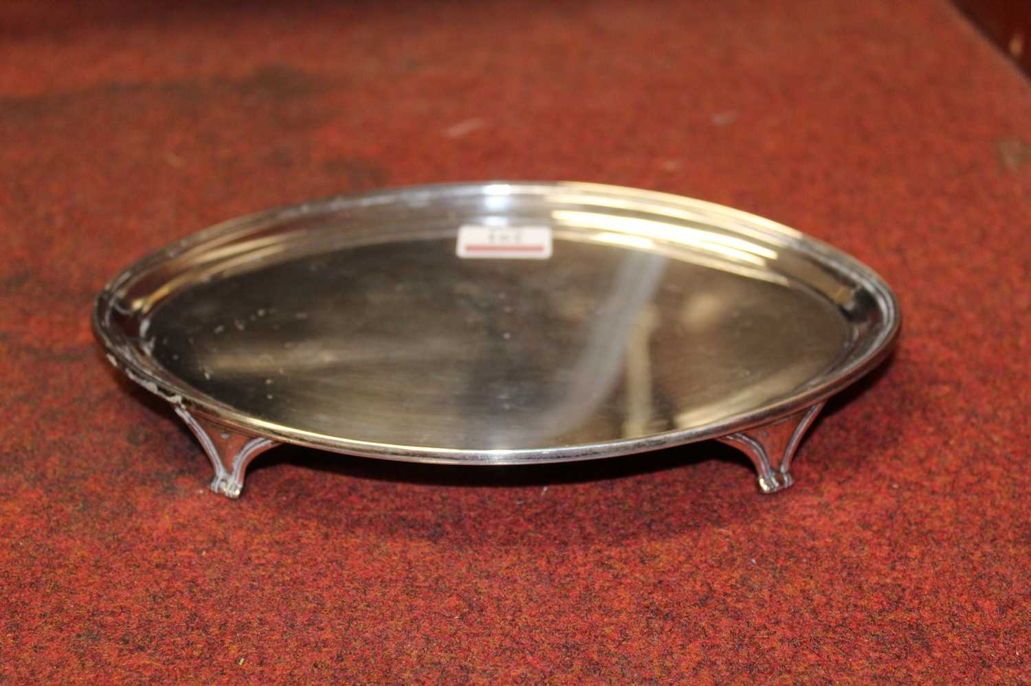 A George V silver tray, of plain oval form, maker Theodore Rossi, London 1912, further stamped Rossi - Image 2 of 4