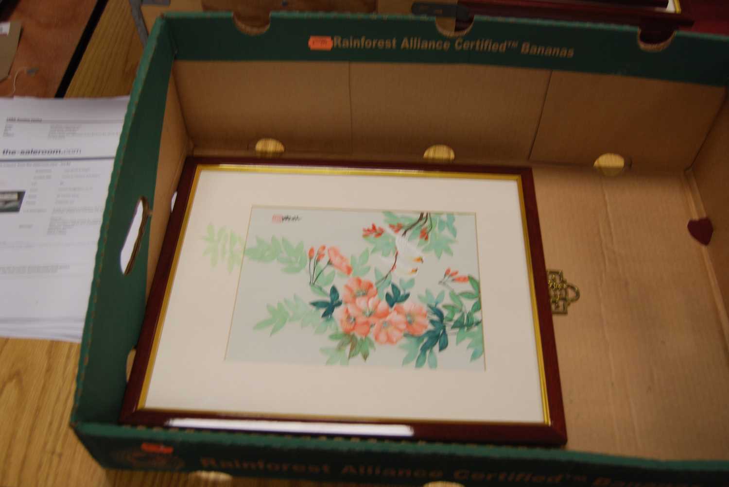A box containing a collection of Chinese porcelain plates and Chinese silk paintings - Image 3 of 14