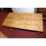 A modern pine low rectangular coffee table, length 101cm