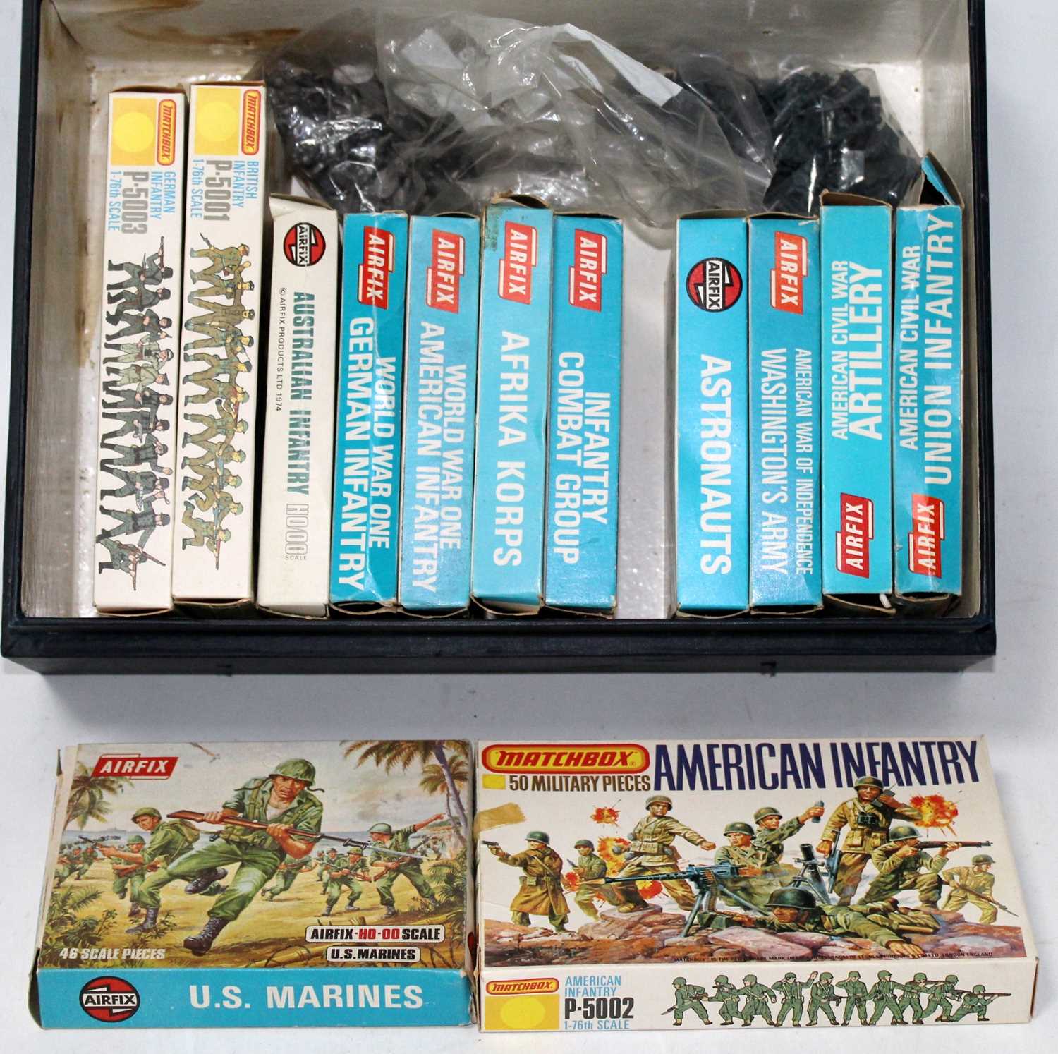 One box containing a quantity of Airfix H0/00 scale mixed military and civilian figures, some housed